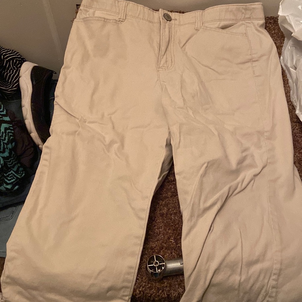 Hannah Denim tan capri pants good condition.